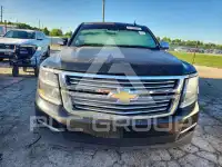 2015 Chevrolet Suburan фото