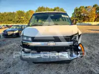 2015 Chevrolet Express photo