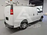 2015 Chevrolet Express photo