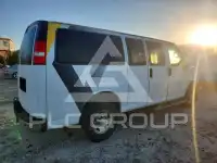 2015 Chevrolet Express photo