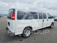 2015 Chevrolet Express фото