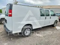 2015 Chevrolet Express photo