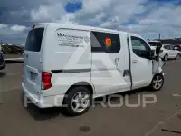 2015 Chevrolet Express photo