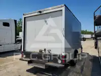 2015 Chevrolet Express photo