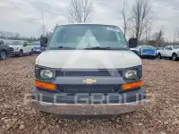 2015 Chevrolet Express photo