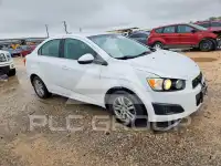 2015 Chevrolet Sonic фото