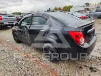 2015 Chevrolet Sonic фото