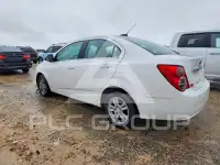 2015 Chevrolet Sonic фото