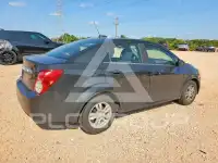 2015 Chevrolet Sonic фото