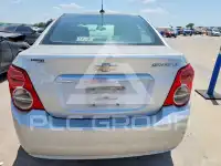 2015 Chevrolet Sonic фото