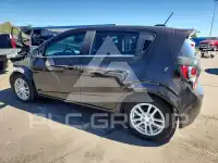 2015 Chevrolet Sonic фото
