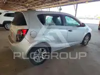 2015 Chevrolet Sonic фото