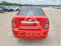 2015 Chevrolet Sonic фото