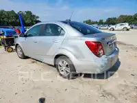 2015 Chevrolet Sonic фото