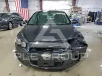2015 Chevrolet Sonic фото