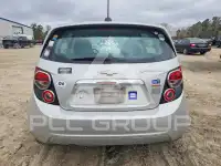 2015 Chevrolet Sonic фото