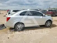 2015 Chevrolet Sonic фото