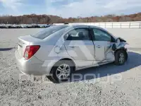 2015 Chevrolet Sonic фото