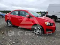 2015 Chevrolet Sonic фото