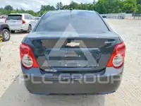 2015 Chevrolet Sonic photo