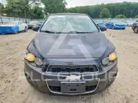 2015 Chevrolet Sonic фото