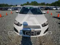 2015 Chevrolet Sonic фото