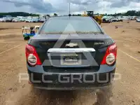 2015 Chevrolet Sonic фото