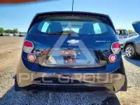 2015 Chevrolet Sonic фото