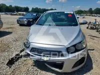 2015 Chevrolet Sonic фото