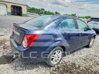 2015 Chevrolet Sonic фото