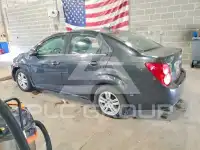 2015 Chevrolet Sonic фото