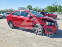 2015 Chevrolet Sonic photo