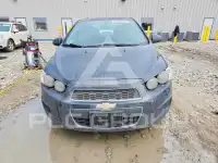2015 Chevrolet Sonic фото