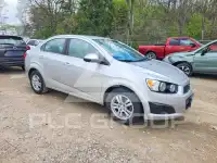 2015 Chevrolet Sonic photo