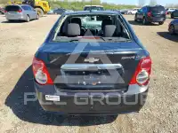 2015 Chevrolet Sonic фото