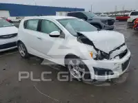 2015 Chevrolet Sonic фото