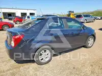 2015 Chevrolet Sonic фото