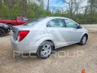 2015 Chevrolet Sonic photo