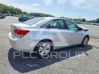 2015 Chevrolet Cruze photo