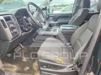 2015 Chevrolet Silverado photo