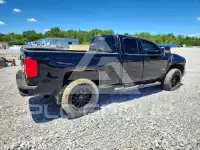 2015 Chevrolet Silverado photo