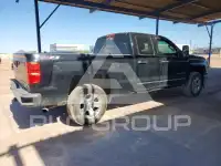 2015 Chevrolet Silverado photo
