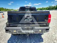 2015 Chevrolet Silverado photo