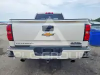 2015 Chevrolet Silverado photo