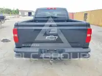 2015 Chevrolet Silverado photo