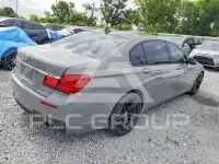 2015 BMW 740 фото