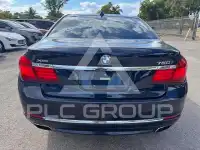 2015 BMW 750 фото