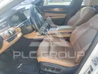 2015 BMW 750 photo