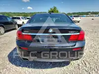 2015 BMW 750 фото