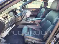 2015 BMW 750 фото